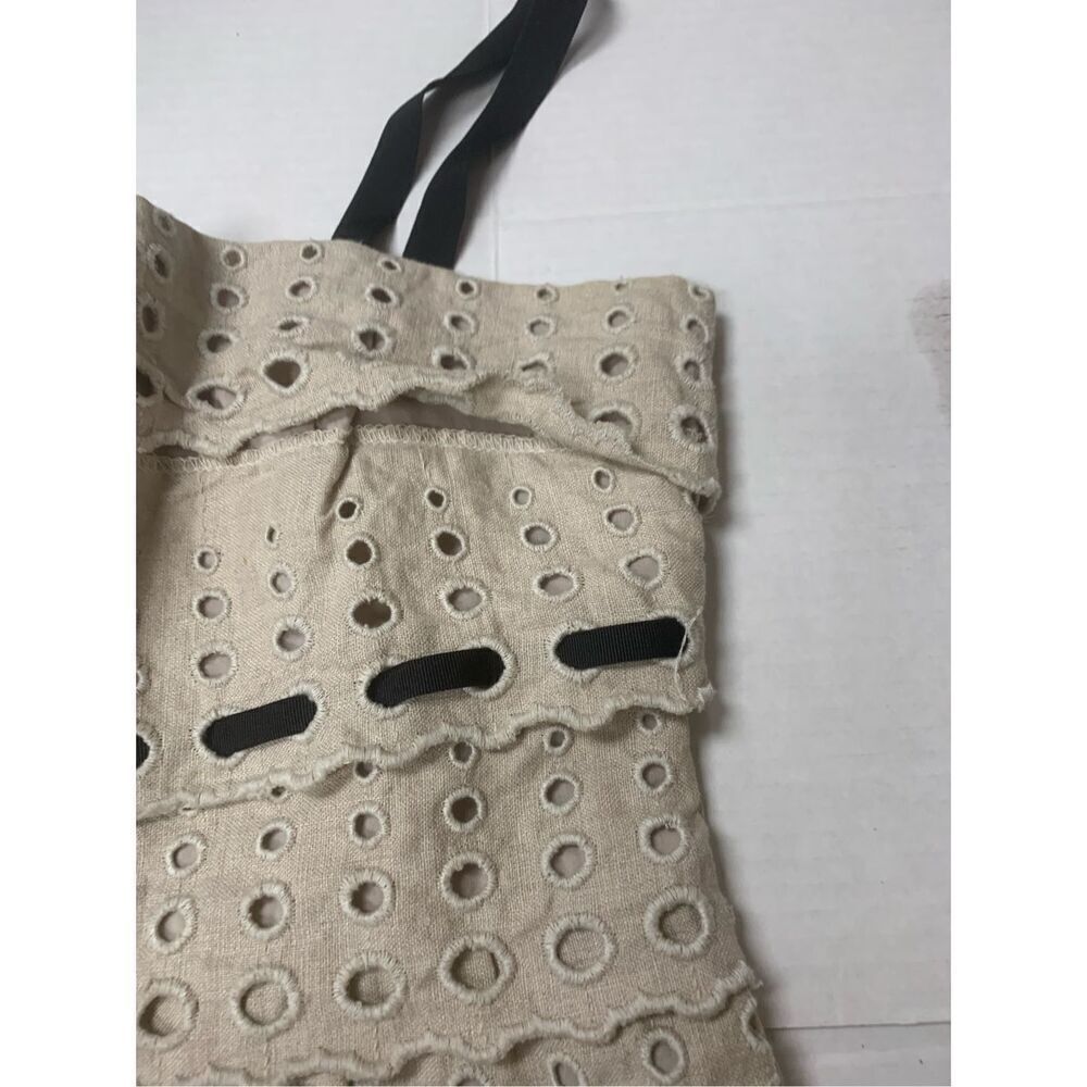 Ladies Eyelet Patterned Dress - Picture 4 of 10